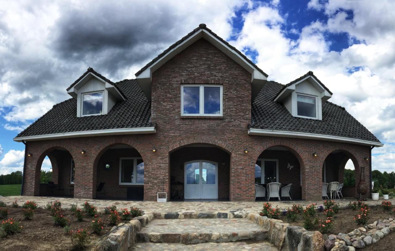 Damhills Apartments Bronowko Exterior photo